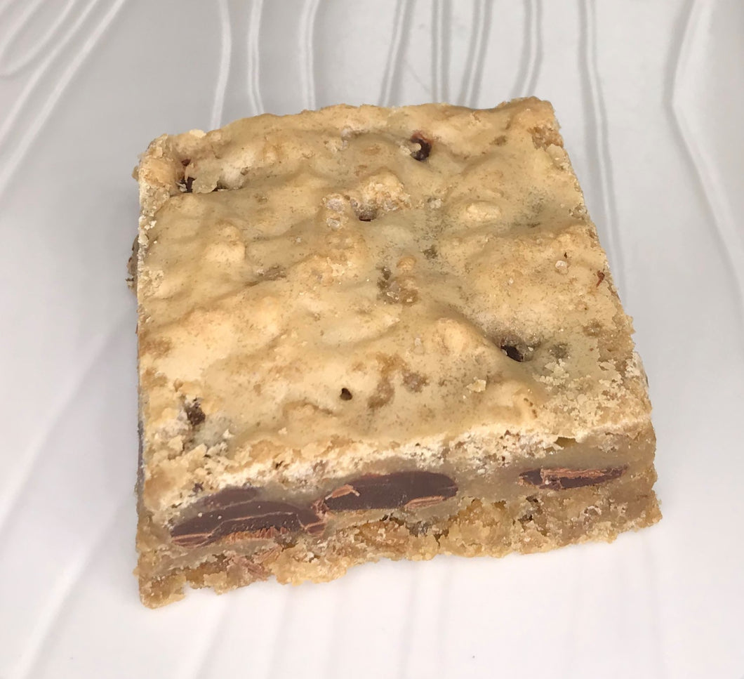 Chocolate Chip Crunch Blondies - Critical Hit Cookies